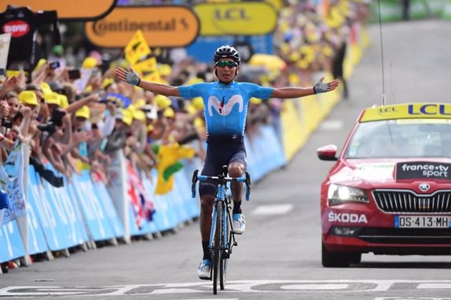El ciclista colombiano Nairo Quintana, del Movistar Team, celebra una victoria.