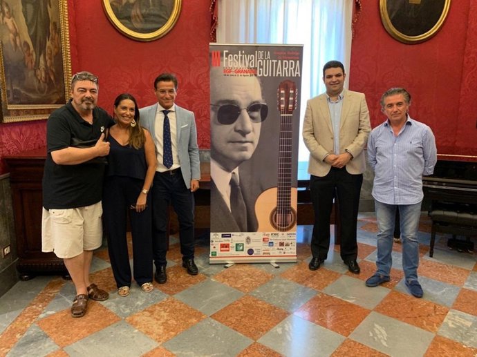 Presentación del espectáculo 'Y Sevilla para Granada'