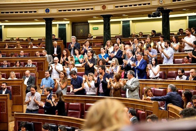 Bancada d'Unides Podem al Congrés en un moment de la segona votació d'investidura.