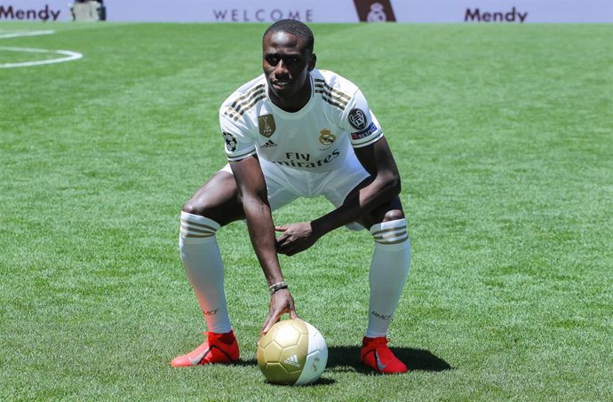Ferland Mendy en su presentación como jugador del Real Madrid