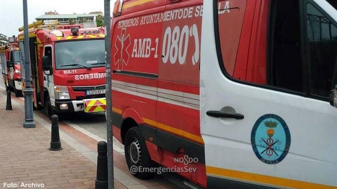 Ambulancia de los Bomberos de Sevilla