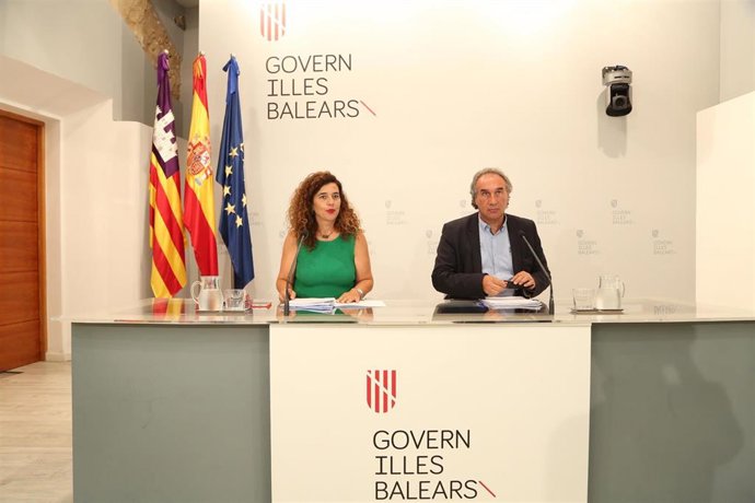 La consellera de Presidencia, Cultura e Igualdad, Pilar Costa, en rueda de prensa