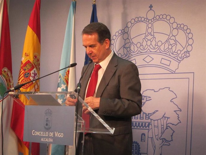 El alcalde de Vigo, Abel Caballero, en la rueda de prensa