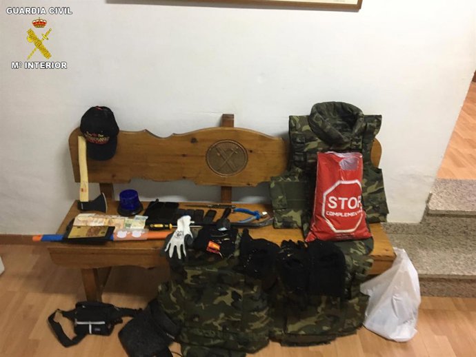 Efectos intervenidos por la Guardia Civil