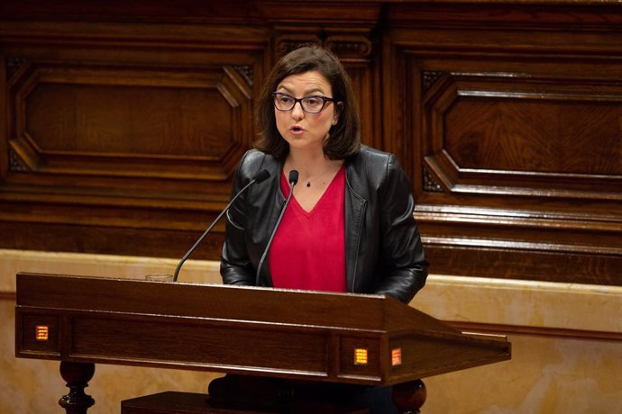 La portaveu del PSC, Eva Granados, intervé en un ple del Parlament al maig