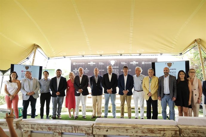 Fwd: Np + Foto Presentación 48 Torneo Int Polo