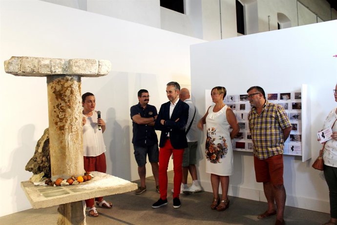 Presentación de la muestra 'DNI' en el Centro Cultural las Cigarreras de Alicante