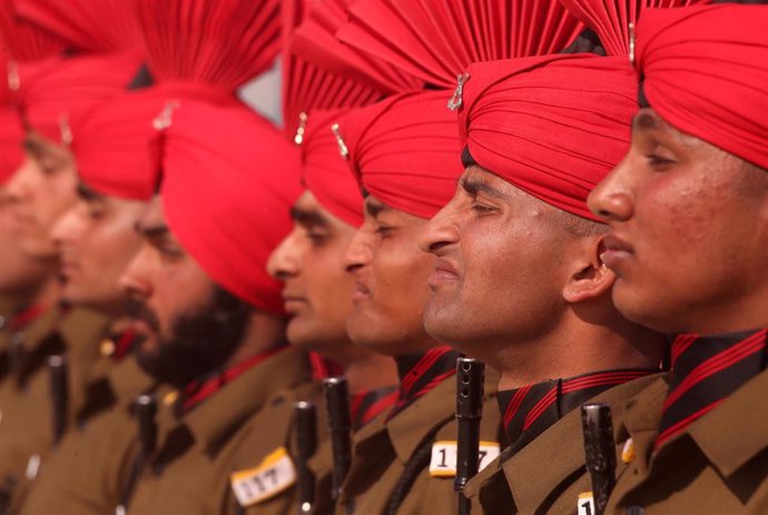 Militares indios en un desfile por  Rangreth