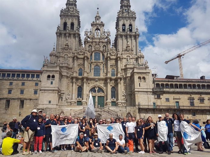 Los tripulandes de 'Navega el Camino' llegan a Santiago tras más de 700 millas, 23 días y 15 etapas.