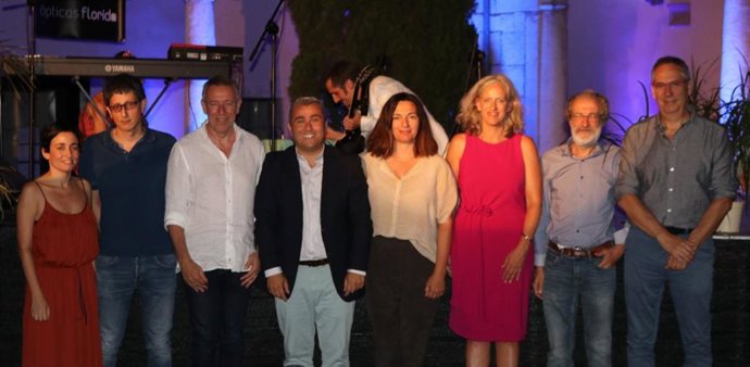 La delegada de Cultura, Catalina Solivellas, amb el batle d'Inca, Virgilio Moreno, a la gala d'entrega dels premis literaris Pare Colom d'Inca.