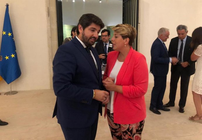 La vicealcaldesa, Noelia Arroyo, y el presidente de la Comunidad Autonóma, Fernando López Miras