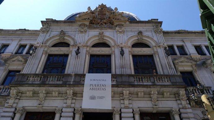 Jornadas de Puertas Abiertas en la Junta General del Principado de Asturias.