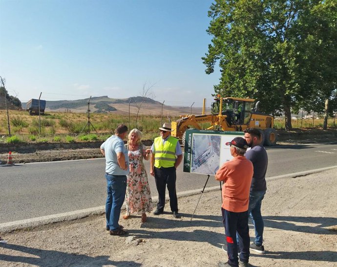 Np Y Foto Mercedes Colombo Travesía Peatonal A 393 Espera