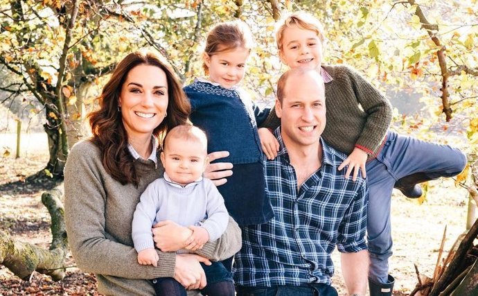 Los Duques de Cambridge y sus hijos: Louis, Charlotte y George