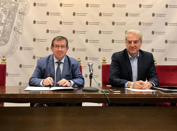 El concejal de Economía, Luis González, y el de Hacienda, José Antonio Huertas