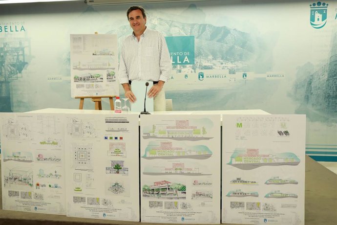 El portavoz municipal de Marbella (Málaga), Félix Romero, en rueda de prensa
