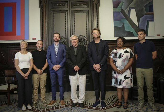 El Ayuntamientoexpone su candidatura a Capital del Diseño