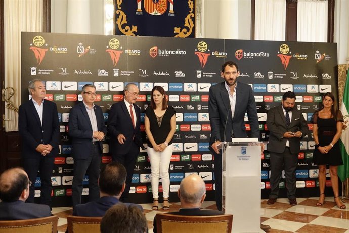 El presidente de la Federación Española de Baloncesto, Jorge Garbajosa, presenta el torneo de preparación para el Mundial de China