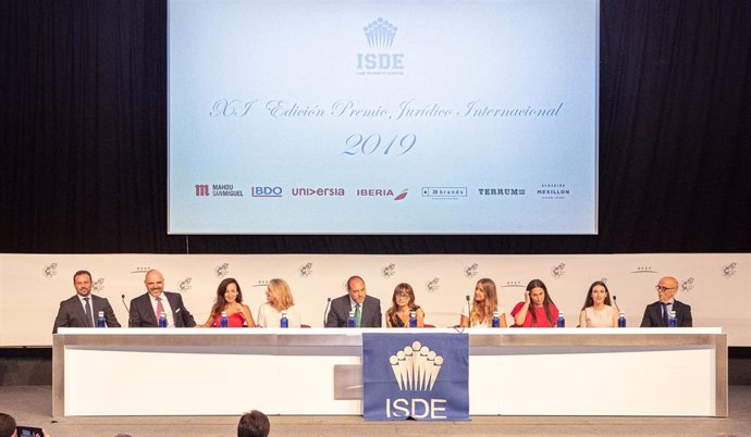 Entrega de los premios jurídicos internacionales de ISDE en la Ciudad del Fútbol de la RFEF