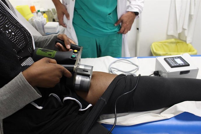 Operación de alargamiento de fémur en el Hospital Josep Trueta de Girona