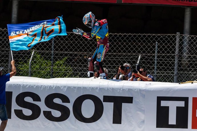 Alex Márquez celebra su victoria en el Gran Premio de Catalunya