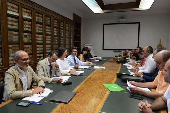 Unión de Uniones pide extremar precauciones en el movimiento de animales vivos ante la peste porcina africana