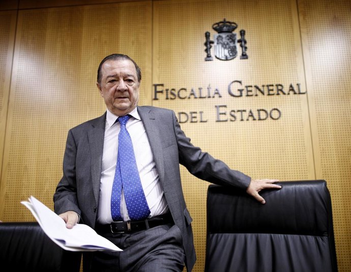 El Fiscal de Sala Coordinador de Seguridad Vial, Bartolomé Vargas Cabrera, durante una rueda de prensa en la sede de la Fiscalía General del Estado, en la que ha comunicado, entre otros datos, que las sentencias condenatorias dictadas en 2018 por delito