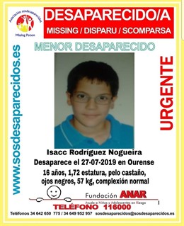Cartel de SOS Desaparecidos por la búsquerda de Isaac Rodríguez Nogueira, un menor de 16 años que no regresó al centro de menores en el que permanecía interno en Ourense.
