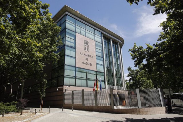 Exterior del edificio de la Asamblea de Madrid ubicada en la Plaza Asamblea,1, Madrid.