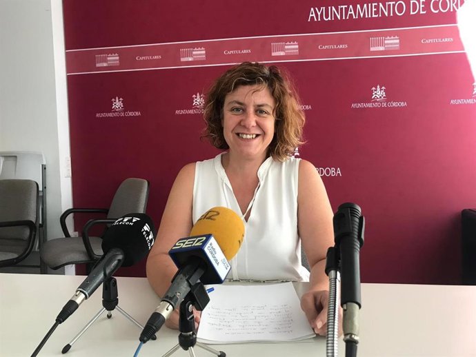 La viceportavoz de IU en el Ayuntamiento de Córdoba, Alba Doblas.