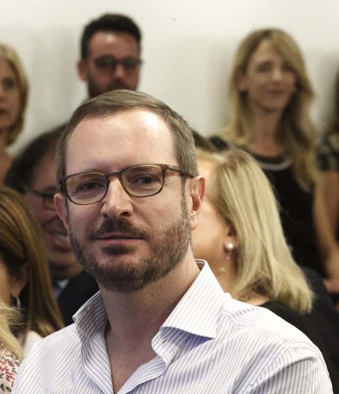 El vicesecretario de Organización del PP, Javier Maroto, durante la reunión de la Junta Directiva Nacional del partido en su sede, situada en la Calle Génova de Madrid.
