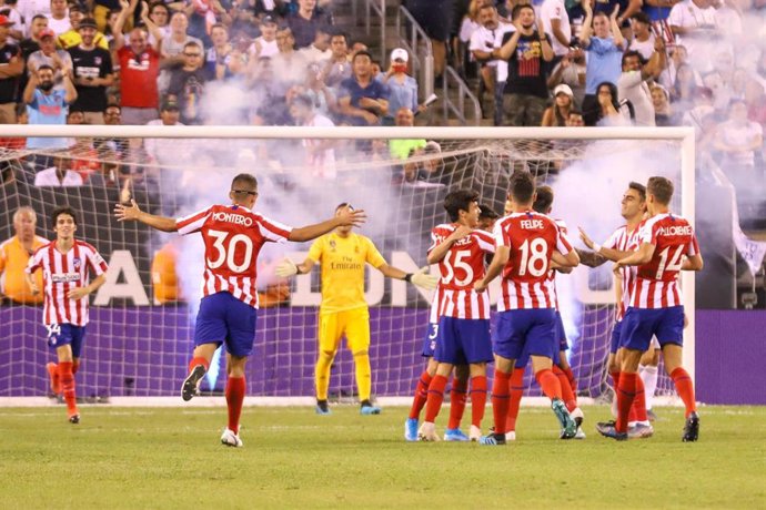 El Atlético de Madrid celebra uno de los goles marcados al Real Madrid en el amistoso de EEUU