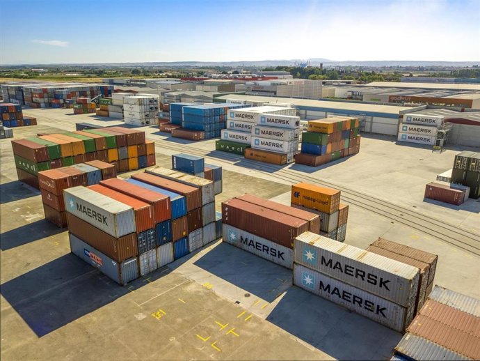 Instalaciones de la Terminal Marítima de Zaragoza.