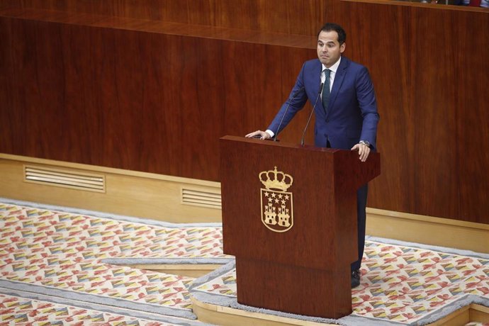 Imagen de archivo del portavoz de Ciudadanos en la Asamblea de Madrid, Ignacio Aguado, durante una intervención en el pleno.
