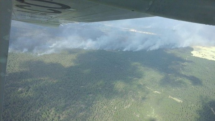 Incendios.- El fuego de Barchín del Hoyo podría quedar controlado este miércoles