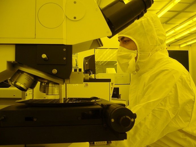 Sala blanca del Instituto de Tecnologia Nanofotónica  (UPV)