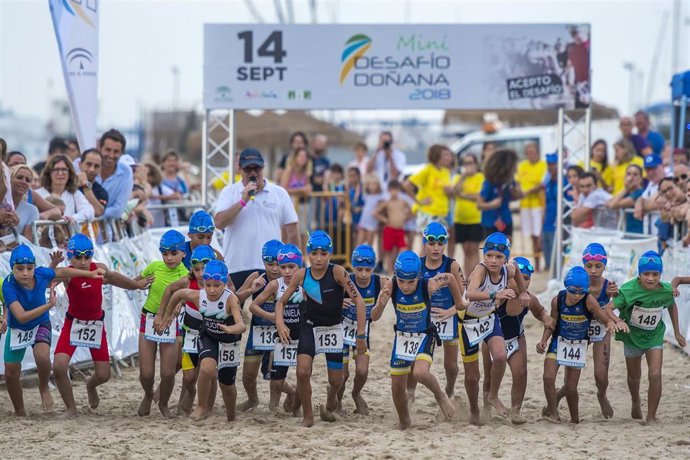 Participantes del 'Mini Desafío de Doñana' de 2018