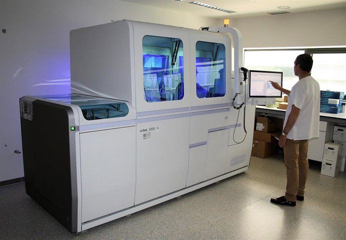 Laboratorio en el Hospital San Cecilio de Granada