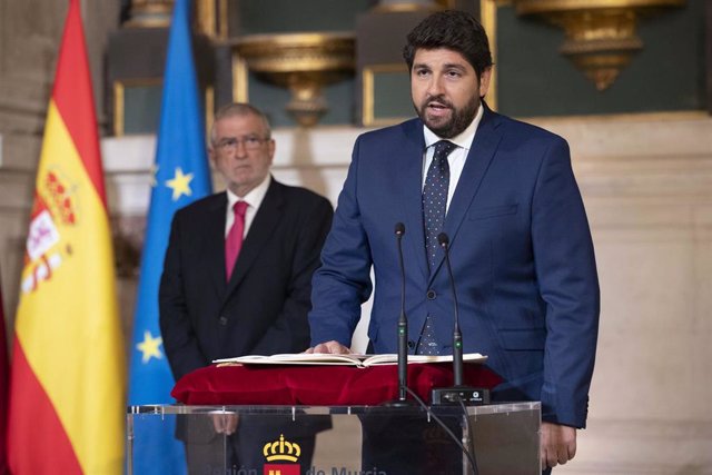 López Miras descarta abstención del PP a la investidura de Sánchez y apunta a la posibilidad de que se presente Casado