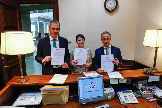 Vox pide en el Congreso de los Diputados una mejora salarial de los funcionarios de prisiones