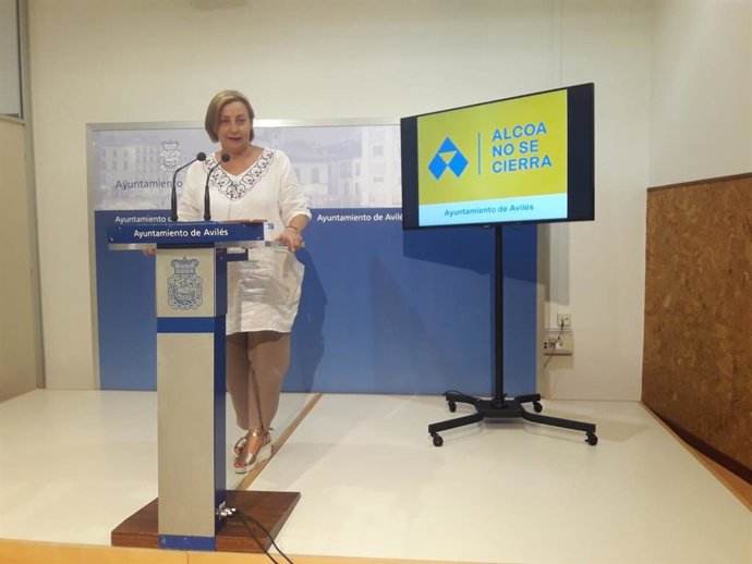 La alcaldesa de Avilés, la socialista Mariví Monteserín, en rueda de prensa en el Ayuntamiento de Avilés.