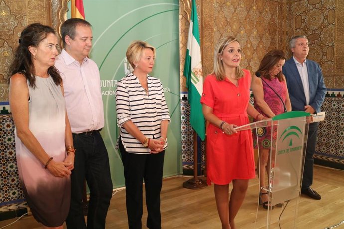 Sánchez hace balance de gestión de los seis primeros meses de gobierno