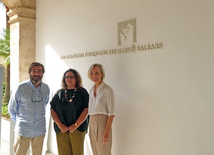 (I-D) Nacho Salas, María José Aguiló Y Marta VallLlossera.