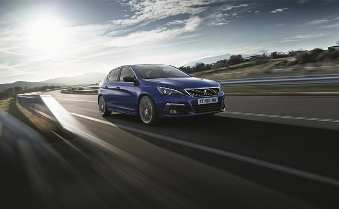 Peugeot 308 GT que estrena motor PureTech de 225 caballos.