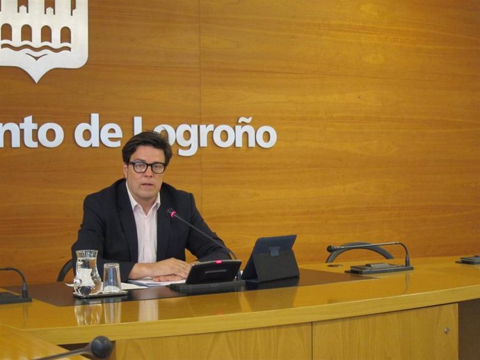 El portavoz del Ayuntamiento de Logroño, Kilian Cruz Dunne