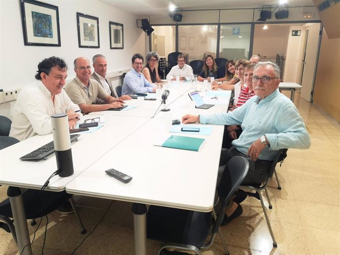 José Lladó Iglesias, junto a los otros miembros del Patronato de la Fundación del Instituto de Investigación Sanitaria de Baleares.