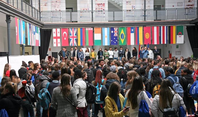 Bienvenida de la UCA a estudiantes extranjeros Erasmus y Visitante