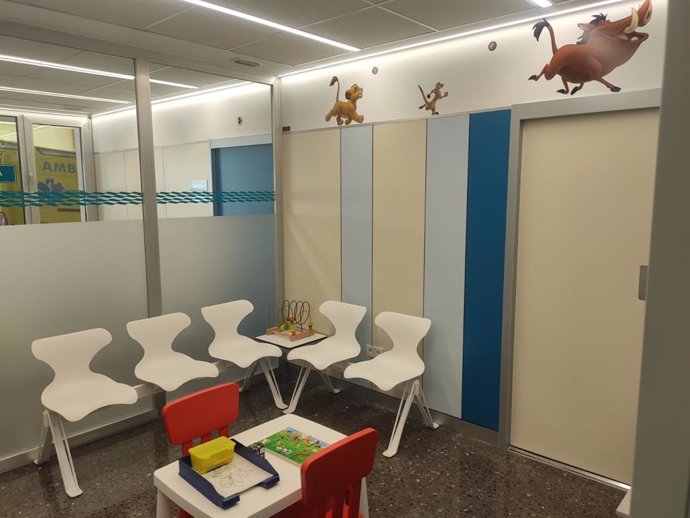 Nueva sala de espera pediátrica en las Urgencias del Hospital de Teruel.