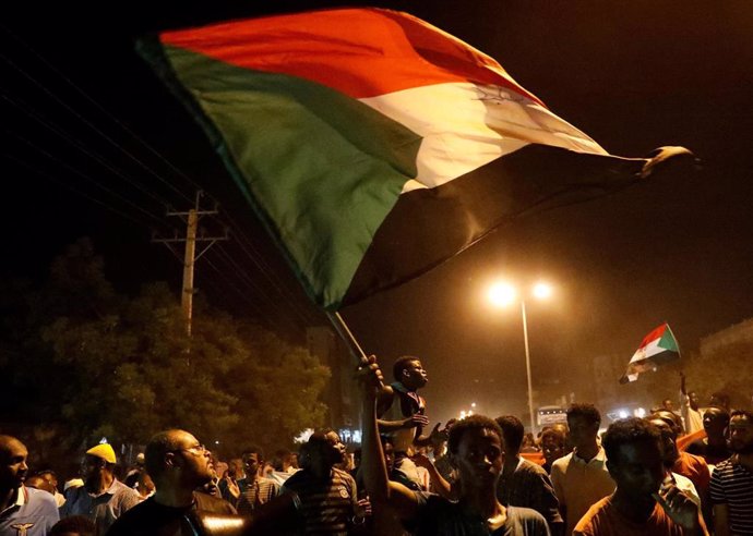 Manifestación en Jartum contra la nueva junta militar que gobierna Sudán