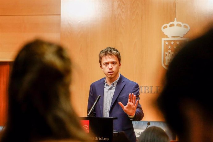   El portavoz de Más Madrid en la Asamblea de Madrid, íñigo Errejón, ha acusado este jueves a Ciudadanos de "aceptar los chantajes de la extrema derecha" (Vox) y permita que el PP de la "corrupción" esté en el poder.  